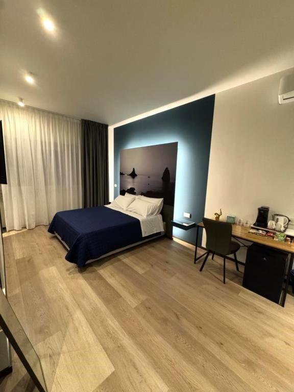 Ln 5 Gate-corso Italia Guest house