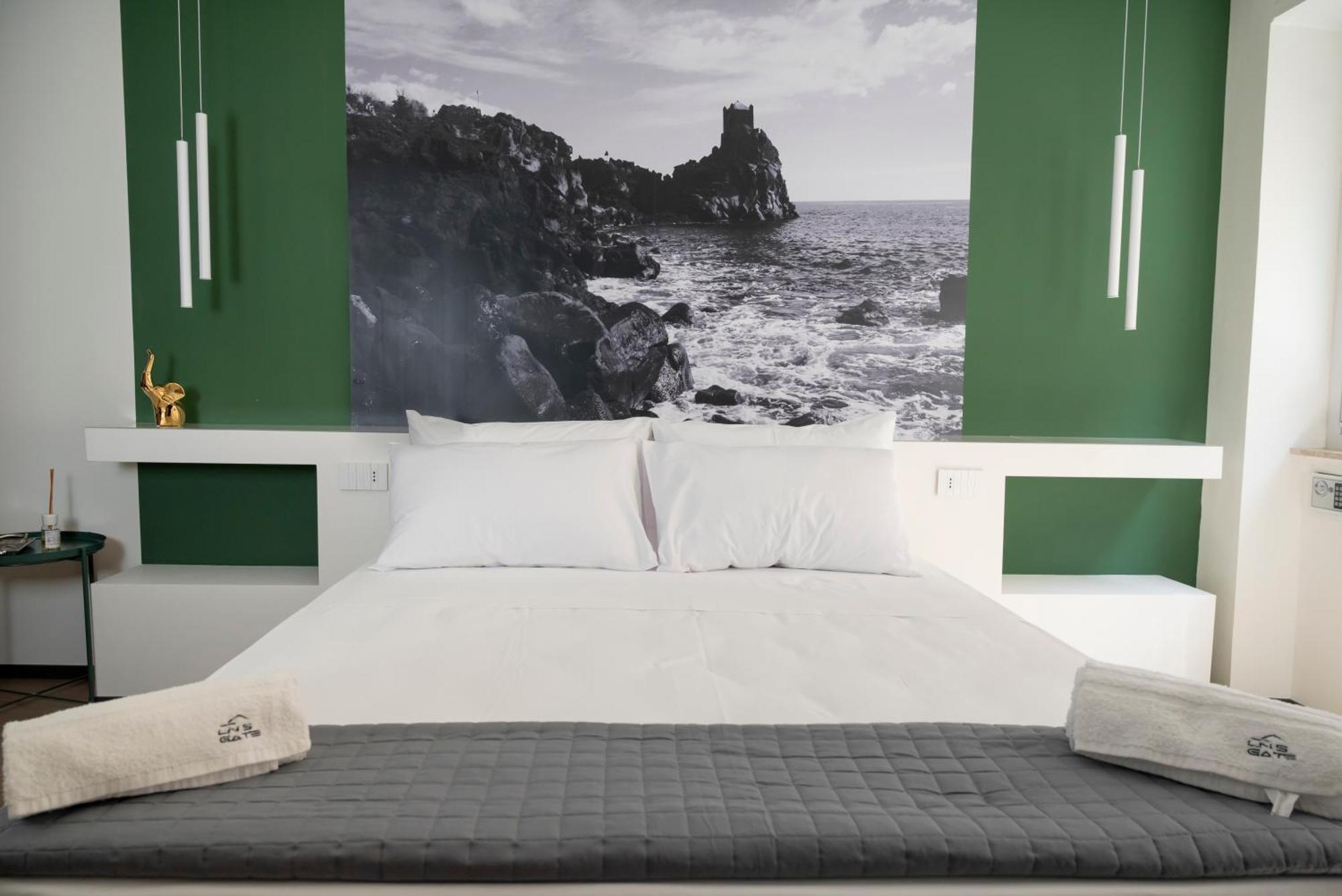 Ln 5 Gate-corso Italia Guest house